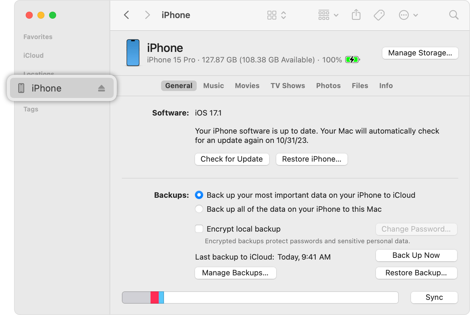 Illustratie van een iPhone die correct wordt herkend in de Finder op een Mac